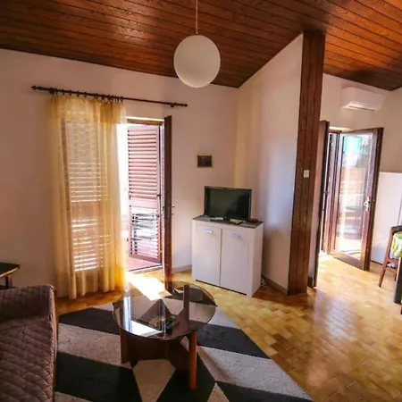 Darmy Apartment